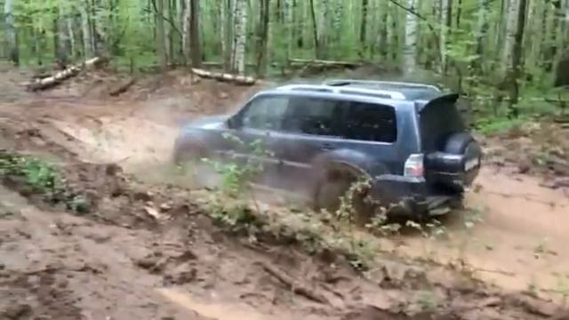 Покатушки УАЗ Patriot и Mitsubishi Pajero IV 02 смотреть онлайн