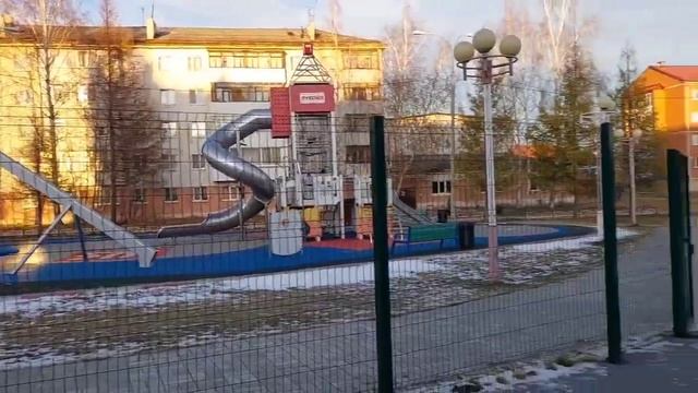 Урайские дети не довольны ремонтом скейт-парка в мкр. Аэропорт и ставят нашим чиновникам двойку! смотреть онлайн