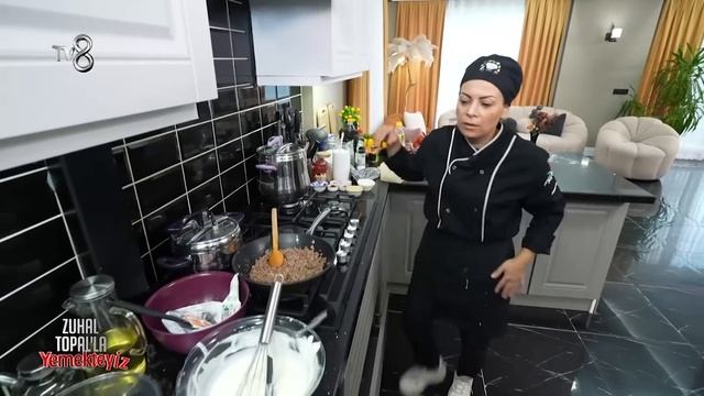 Hülya'nın Mutfak Macerası | Zuhal Topal'la Yemekteyiz 469. Bölüm смотреть онлайн