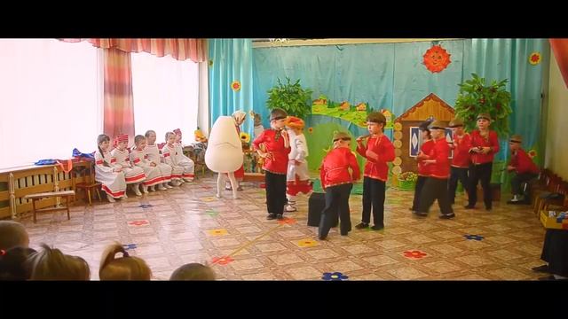 2374 Подготовительная Б группа г Шадринск Про деда, про бабу и курочку Рябу смотреть онлайн