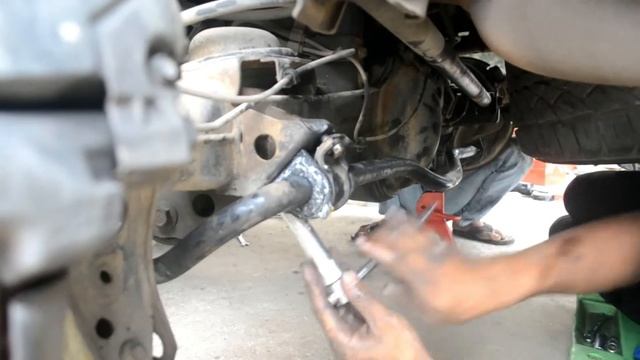 PENGGANTIAN SHOCK BREAKER LAND CRUISER смотреть онлайн