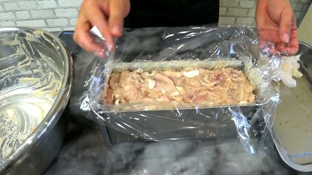 РУБЛЕНАЯ ВЕТЧИНА С ГРУДИНКОЙ. ВЕТЧИНА ДОМАШНЯЯ КОМБО. КРАФТОВАЯ КОЛБАСА. АВТОРСКИЙ РЕЦЕПТ?? смотреть онлайн