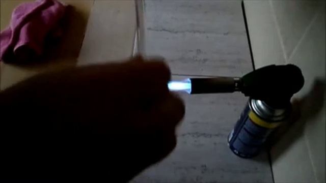 Гибка стеклянной трубки газовой горелкой смотреть онлайн