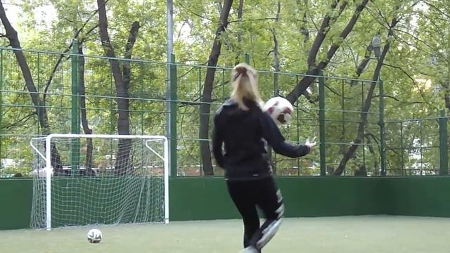 05.05.2016.. Лиза Чернышова - центрфорвард смотреть онлайн