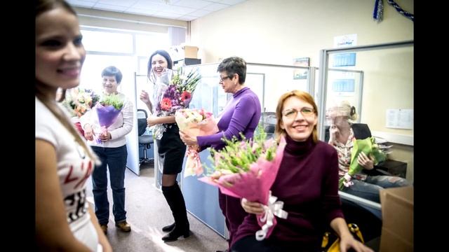 Корпоративный сюрприз в офис на 8 марта! © Простые Радости смотреть онлайн
