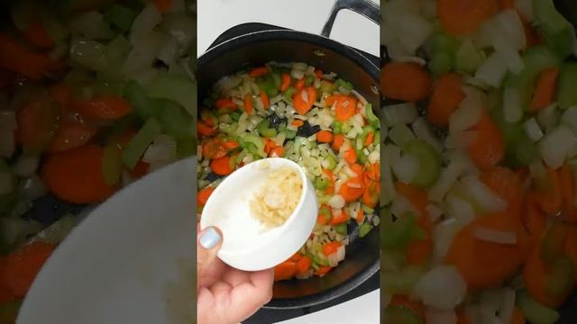 Super Lemony Vegan Orzo Soup ?
