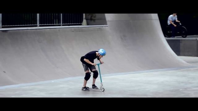 Ivan Solovev \ mini park edit \ Scootering смотреть онлайн