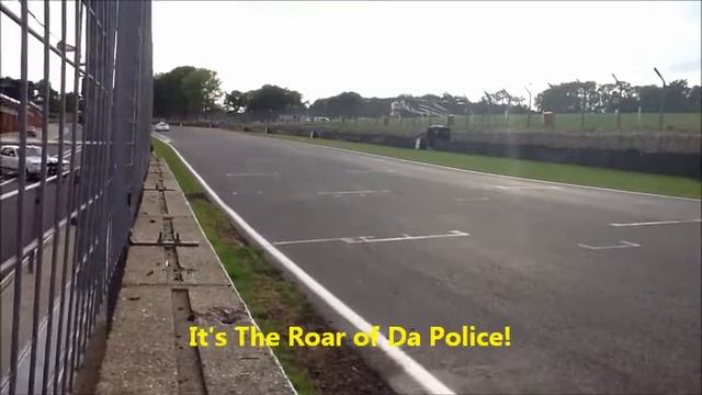 Ford Crown Victoria Police Interceptor Full Throttle Fly By's At Race Track смотреть онлайн