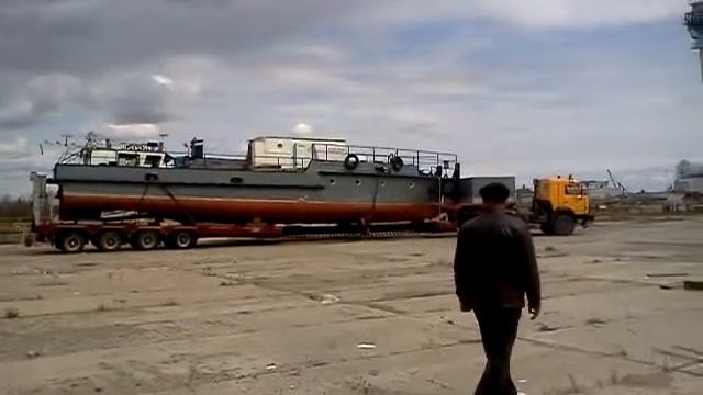 теплоход повезли на трале смотреть онлайн