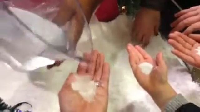Искусственный снег смотреть онлайн