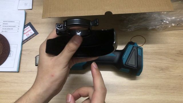 Máy Mài Pin Makita DGA506Z