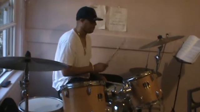 Cache Abraham Tambora Michael Jackson Man in the Mirror смотреть онлайн