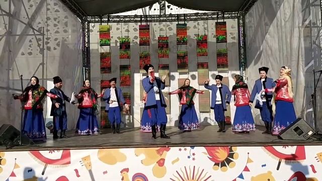 ГНТБУК «Ансамбль Российского Казачества» в праздничной программе «Широкая Масленица» смотреть онлайн