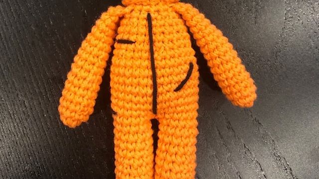 Вязаный космонавт. Мягкая игрушка. Космонавт крючком. Амигуруми схема вязания крючком. смотреть онлайн