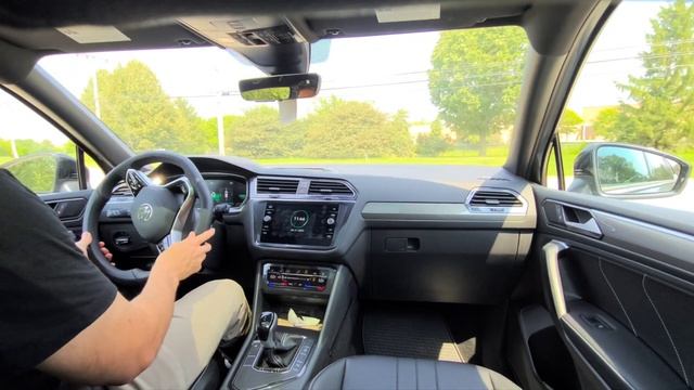 2023 Volkswagen Tiguan SE R-Line Black Review смотреть онлайн