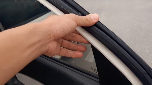 2/3 : Mazda 323 Nhập Nhật Phanh Abs Túi Khí Xe Cực Chất 115tr .Lh :0986304686
