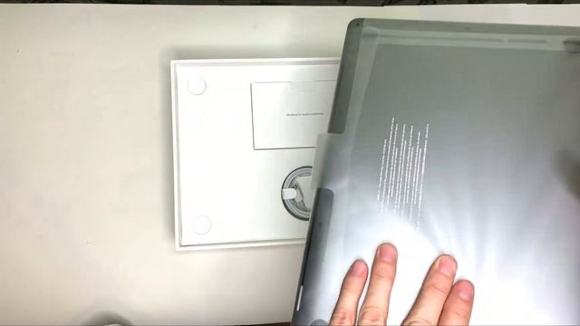 Распаковка MacBook air M1 смотреть онлайн
