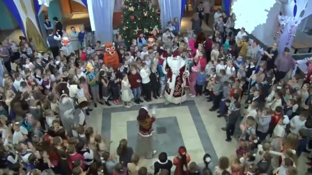 Новогодняя елка главы города смотреть онлайн