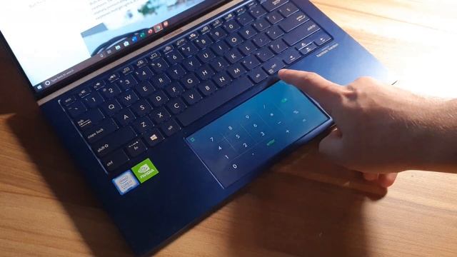 Asus Zenbook 14 UX434 Review - Touchpad ke upar Screen?! смотреть онлайн