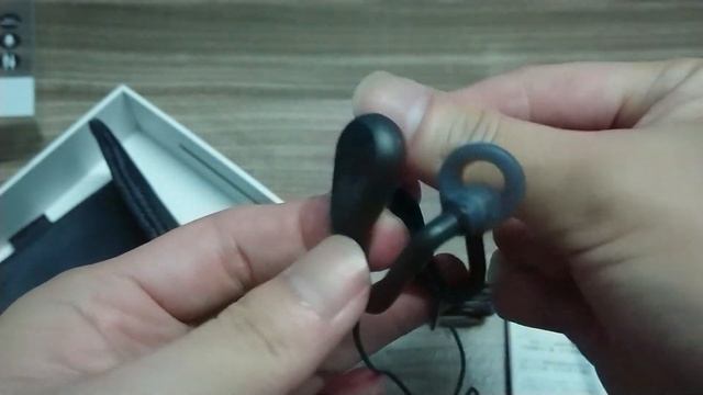 Unboxing Sony STH40D open-ear stereo headset (Malaysia) смотреть онлайн