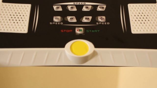 Электрическая беговая дорожка Sundays Fitness T2000D смотреть онлайн