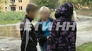 Подростки, жестоко избившие пожилую женщину пытаются вымолить у нее прощение.