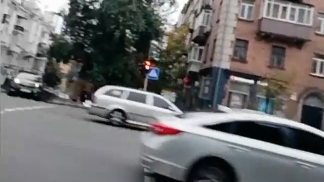 киев прогулка | город киев 2021 | украина жизнь 21.09.2021 смотреть онлайн