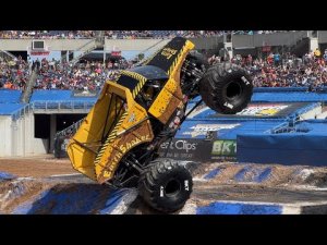 Monster Jam World Finals XXI Чемпионат двухколесных машин
