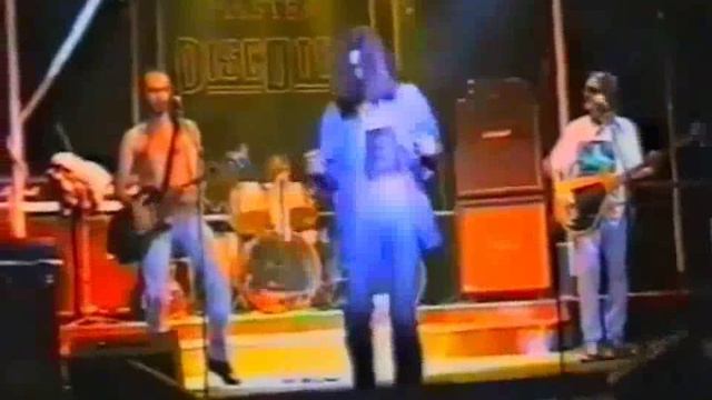 А.Монин, рок-группа "Круиз". Концерт в клубе "Master". 24.02.1995г. "Три дороги". смотреть онлайн