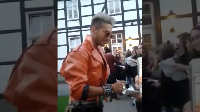 Bill und Tom Kaulitz bad driburg 21.10.2012 смотреть онлайн