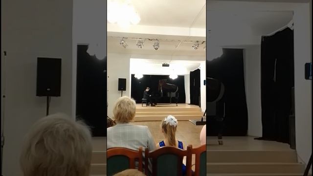 Концерт в школе искусств им. Ф.Шопена. Играет Матвей Мороз. смотреть онлайн