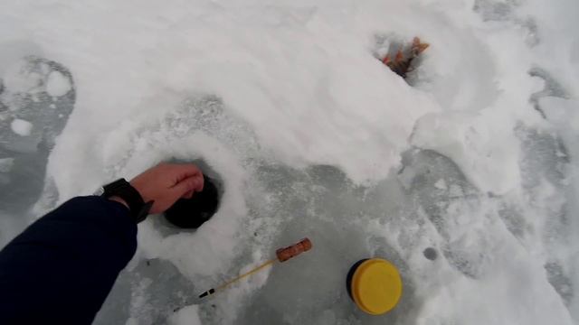 Красный октябрь, радует окунями! смотреть онлайн