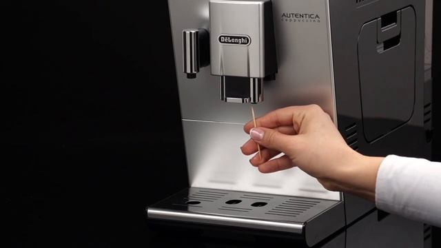 How to Clean the Coffee Spouts of Your De'Longhi Autentica ETAM 29660.SB Coffee Machine смотреть онлайн