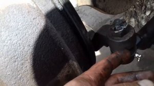 Мицубиси фусо файтер. Замена шкворней и наконечников