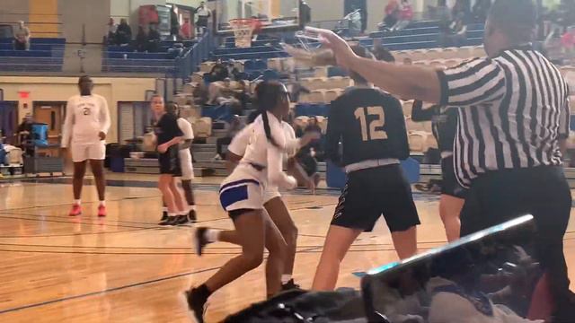 Simmons basket John Carroll/Mount Carmel basketball IAAM B1 final 02/21/22 смотреть онлайн