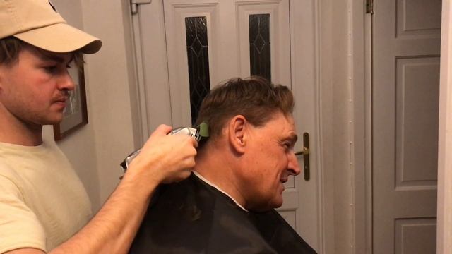 Best Clipper for a Beginner?? {LIMURAL Review} смотреть онлайн