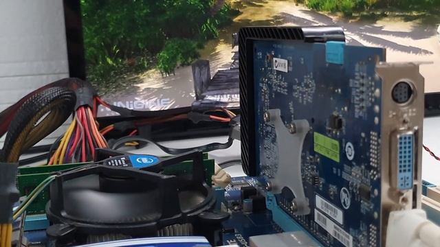 BENCHTEST Gigabyte GeForce 8600GT GV-NX86T512H Video Card