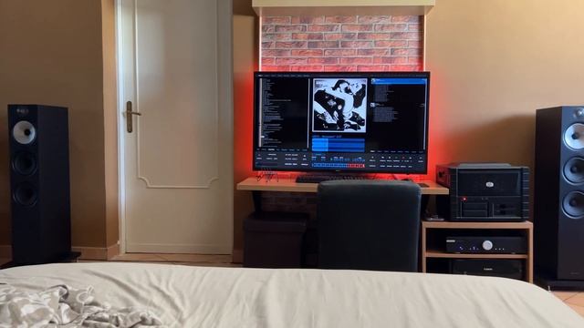 Musical Fidelity M5si , Bowers & Wilkins 603, Scorpions, Iphone 13 Pro Max смотреть онлайн