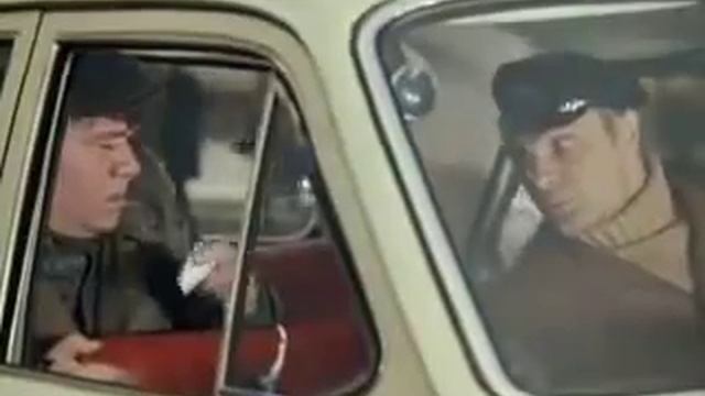 Мужик в пиджаке смотреть онлайн