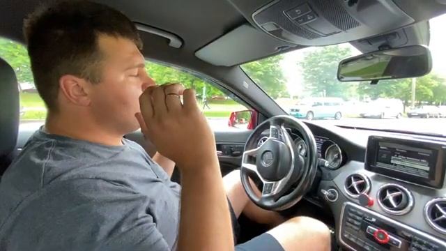 Как включить автоматическую парковку в Mercedes - Benz. GLA 250 сам выполняет диагональную парковку смотреть онлайн