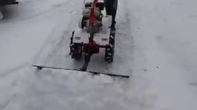 Мотоблок WEIMA WM1050 лопата отвал для уборки снега смотреть онлайн