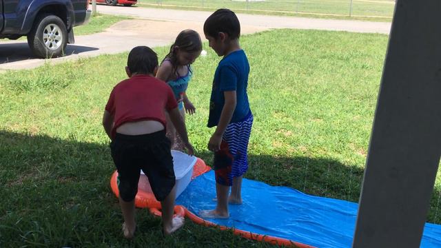 Water Fun with Peyton, Jack, and Lindsey смотреть онлайн
