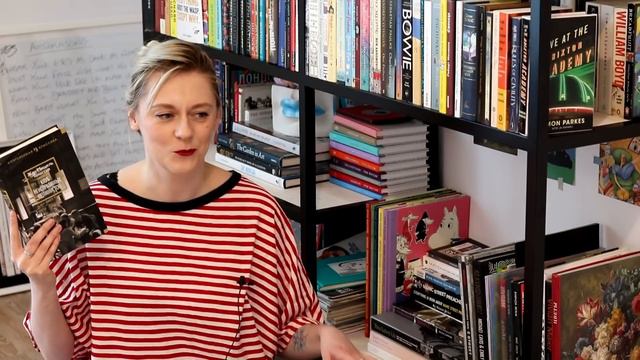 КАРАНТИННЫЙ КНИЖНЫЙ МАРАФОН: ЛЮБОВЬ ПРОШЛА 💔, ЗАВЯЛИ ПОМИДОРЫ 🍅 смотреть онлайн