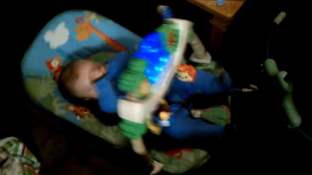 Baby in bouncy chair смотреть онлайн