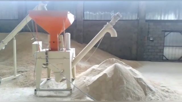 Вольное содержание бычков на откорме?! либо на привязи?! fattening bulls смотреть онлайн