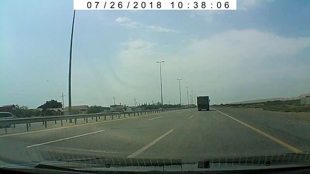 Большегруз едет по встречной полосе ! смотреть онлайн