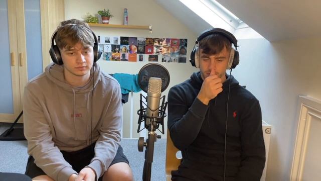 Friend Reacts To Arctic Monkeys - Whatever People Say I Am, That's What I'm Not смотреть онлайн