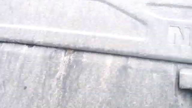 Амортизаторы задней двери от 50-го Nissan Terrano смотреть онлайн