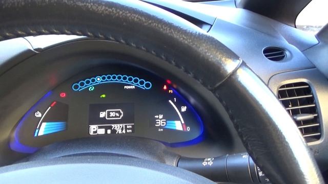 Быстрая зарядка электромобиля Ниссан Лиф смотреть онлайн