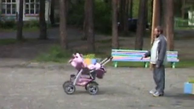 Мужик с коляской отжигает смотреть онлайн